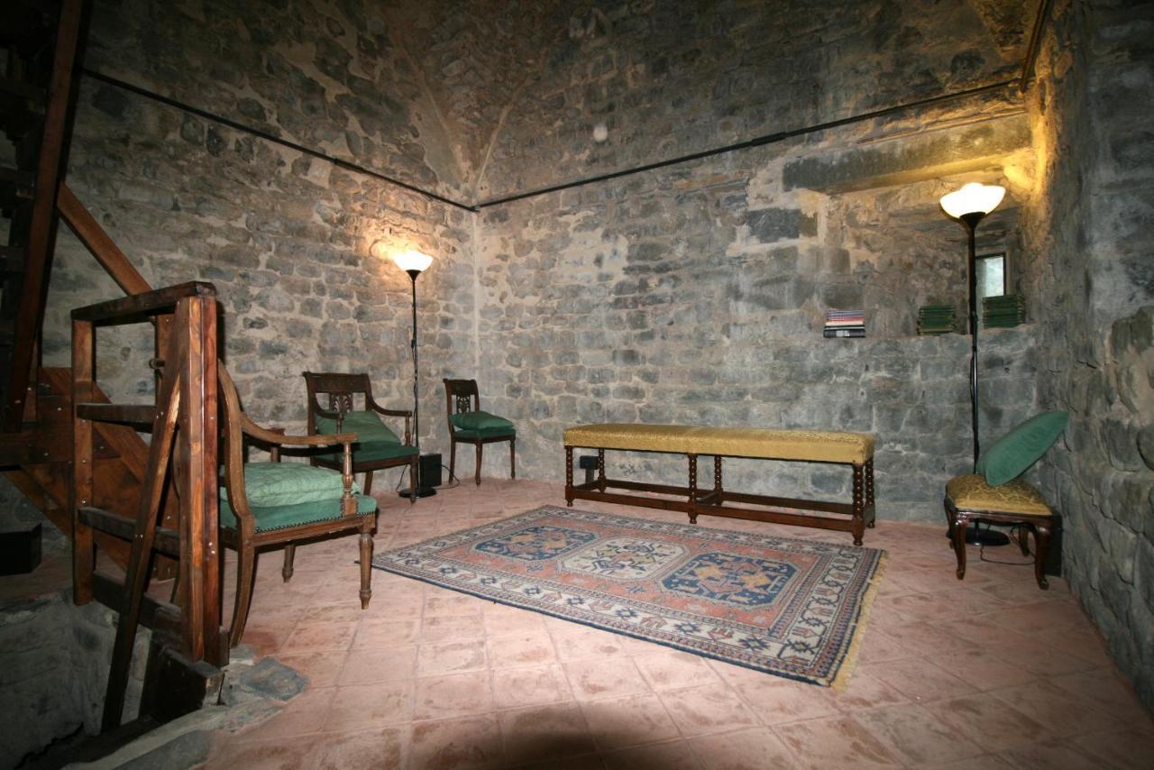 B&B Castello Malaspina Di Tresana Luaran gambar