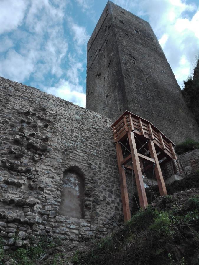 B&B Castello Malaspina Di Tresana Luaran gambar